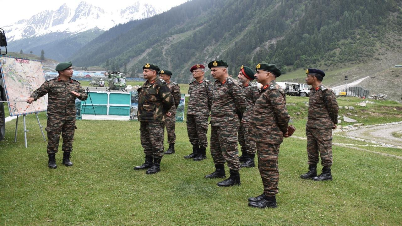 In Photos: Northern Army commander inspects preparations for Amarnath Yatra