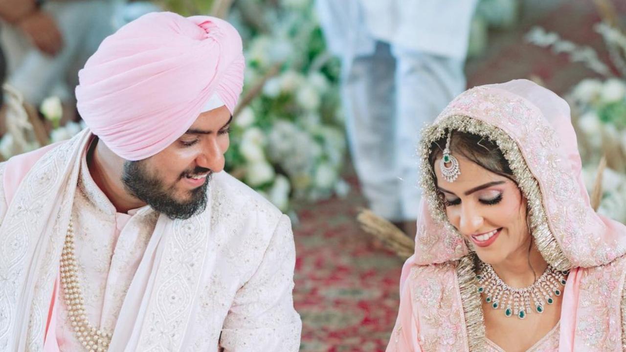 ‘Raatan Lambiyan’ singer Asees Kaur gets married to music composer Goldie Sohel 