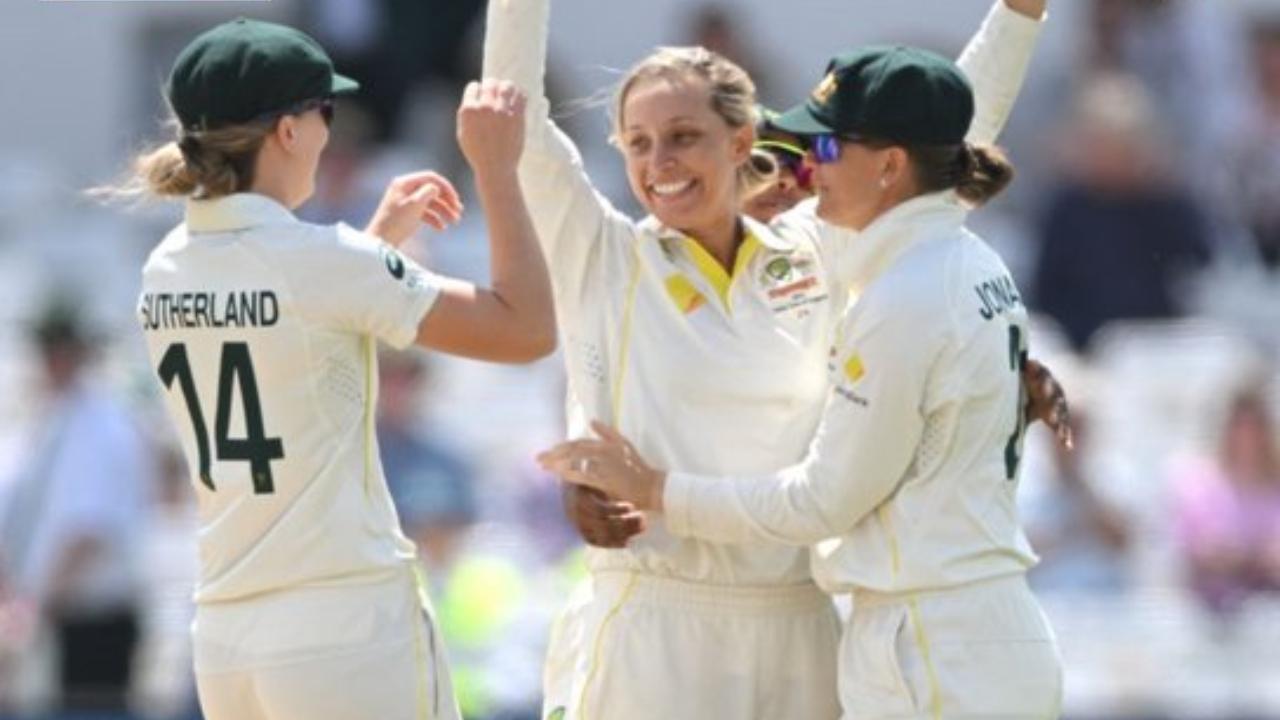 Women's Ashes: Ashleigh Gardner steers Australia to 89-run victory over England