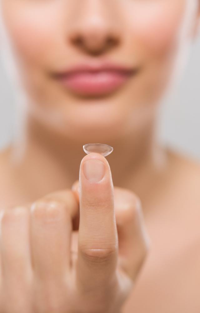 Remember to remove the contact lenses before swimming or entering a hot tub and before sleeping