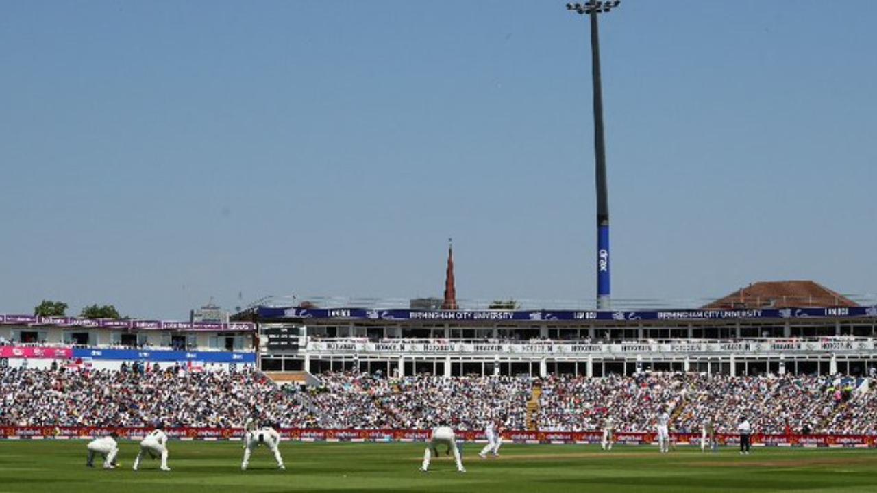England refrain from all-out 'Bazball' attack, post 124/3 at lunch in Ashes opener
