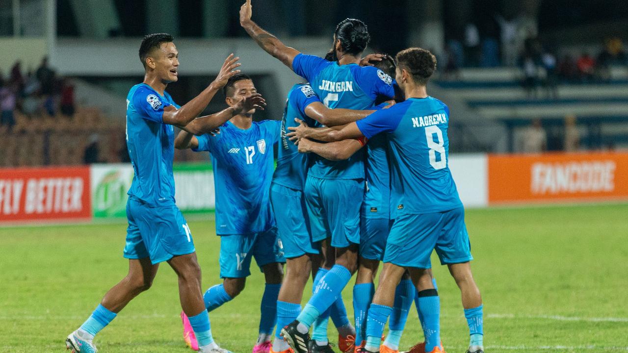 India snatched the control of the match and they could have netted the first goal in the 35th minute but Anwar Ali's header off an Anirudh Thapa corner lacked the desired direction. Their persistent tries bore fruit in the injury time. Thapa took a rather low flag kick from the right side and Chhetri effected a classy, tumbling volley to beat Kuwait goalkeeper Abdul Rahman, whose desperate dive went in vain. Armed with a 1-0 lead, India went ahead in full steam in the second half but saw their head coach Igor Stimac being sent off with a red card, second time in this tournament.