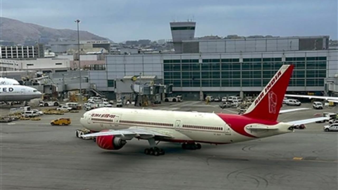 Air India flight carrying over 200 stranded passengers from Russia lands at San  Francisco