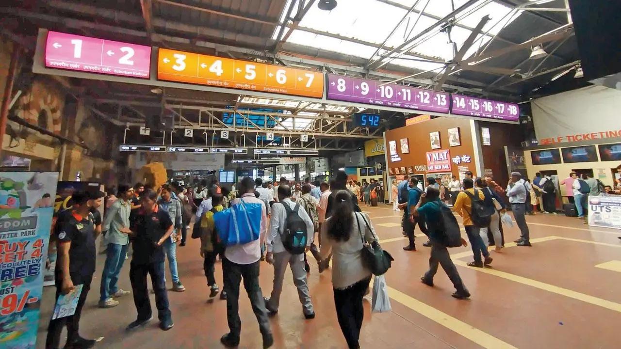 Platform numbers and crucial information are prominently displayed at Chhatrapati Shivaji Maharaj Terminus