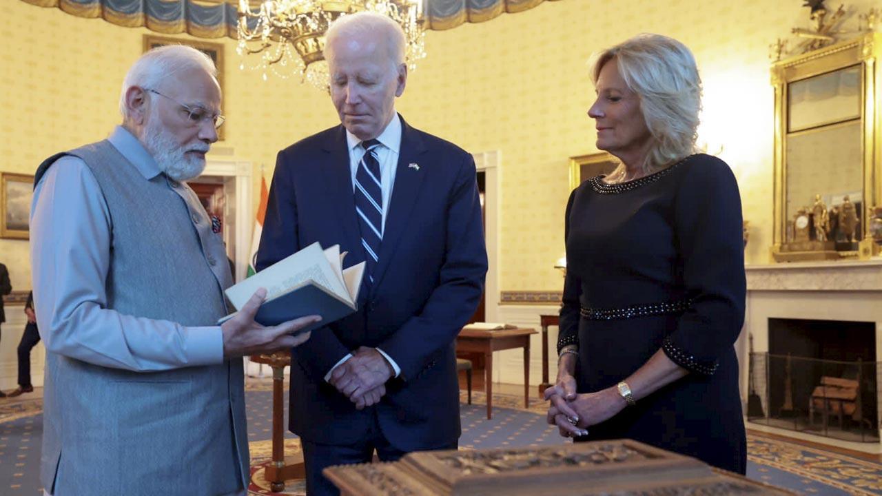 US President, First Lady host PM Modi for intimate dinner at White House