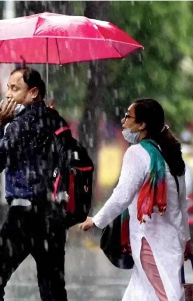 Baaraan-e-mehtaabi (Urdu): Moonlit showers