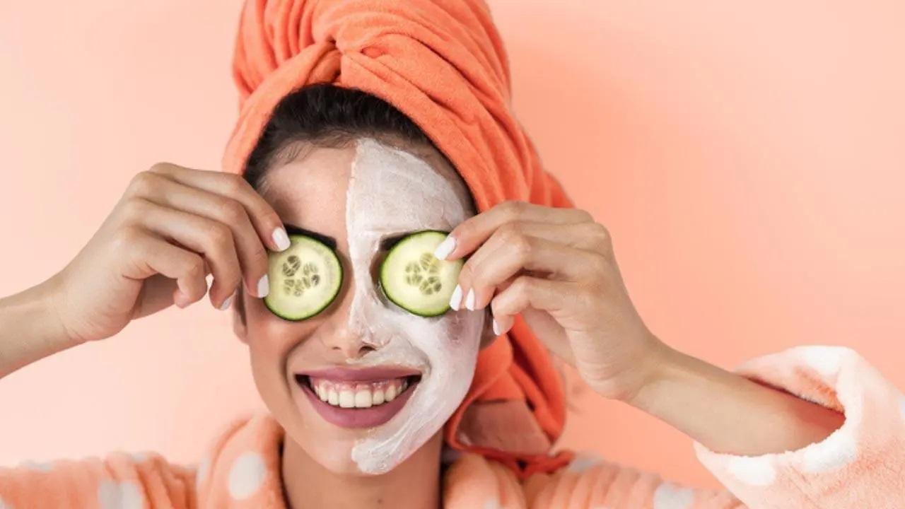 Here are five homemade face pack recipes by Poli Dey, a skincare expert and content creator at Sharechat. Photo Courtesy: iStock