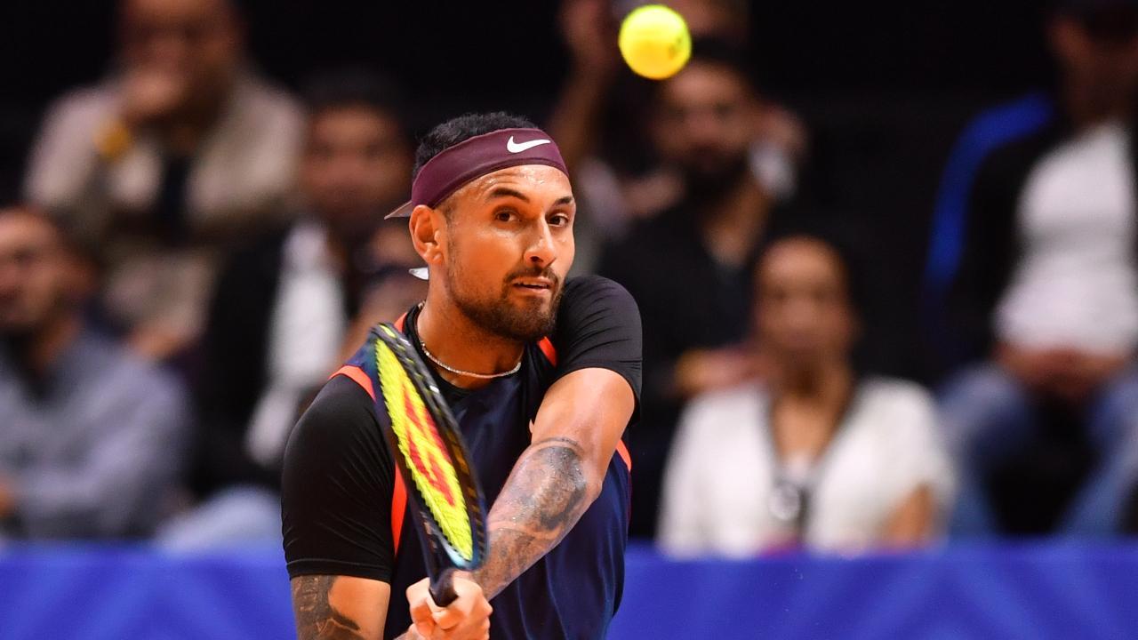 Nick Kyrgios withdraws from Wimbledon warm-up Halle tournament due to knee injury