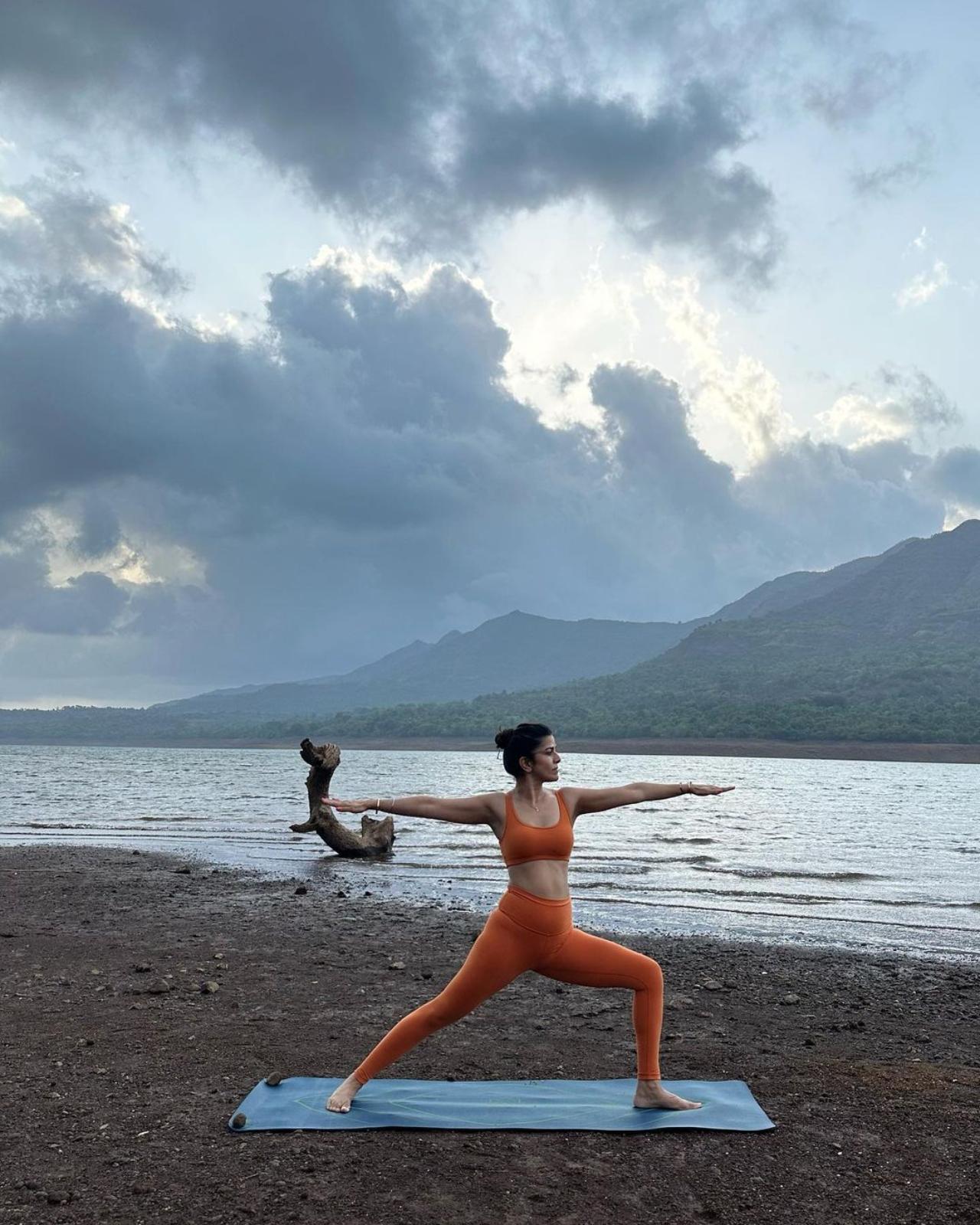 Acclaimed ‘Lunchbox’ actress Nimrat Kaur stretched it out against a serene landscape. She shared photos of herself practising different asanas and captioned it, “Yoga is the music which makes the mind, body and soul dance to one tune”