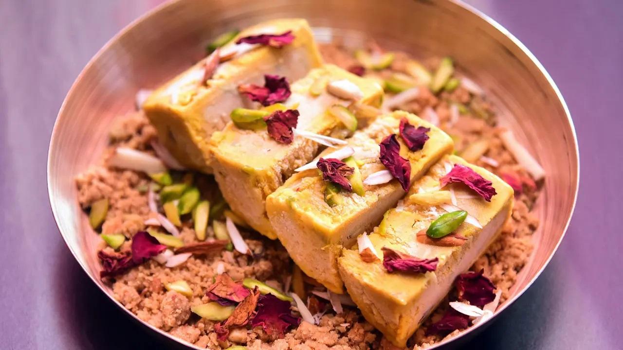 Chef Vikram Arora is a Dilliwala at heart. At his latest offering Nksha, he takes the traditional route with kesar pista kulfi served with warm panjiri. He prepares the panjiri, with whole wheat atta, desi ghee and rose petals. The kulfi is denser and creamier and the warm and cold combination makes it a comfort pick.At: Nksha, ADCB Rehmat Manzil, Veer Nariman Road, Churchgate.Call: 9820475555Cost: Rs 350