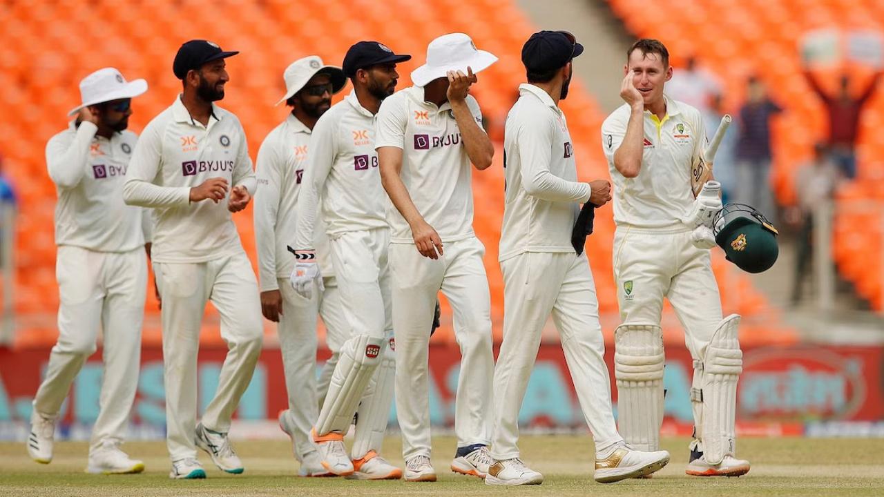 One of the things that make Team India a formidable test side is how brilliant our lower-middle order performs along with the tail. A side boasting of all-rounders like Ashwin and Ravindra Jadeja should have done better while batting in 2021 finals. Even players like Mohammed Shami, Siraj and Umesh can add valuable runs if they swing their bats wildly.