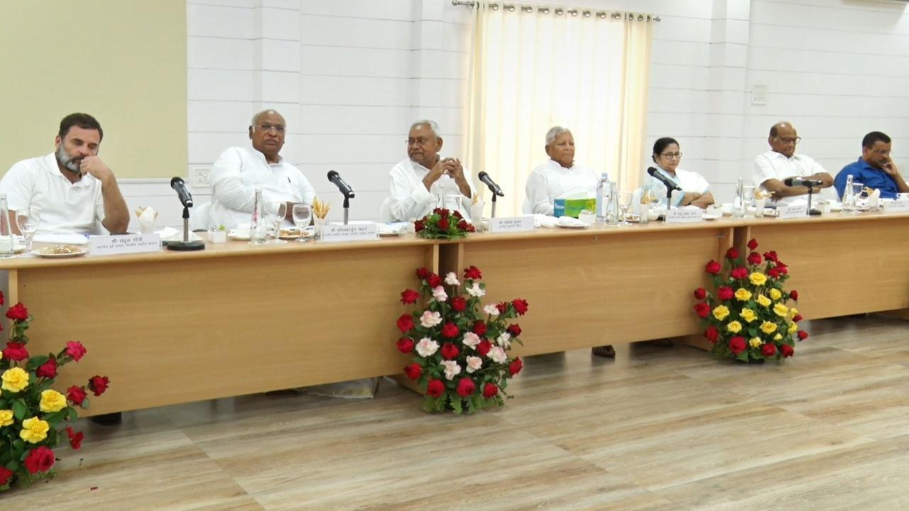 Opposition meeting in Bihar: 17 parties to fight 2024 Lok Sabha polls together