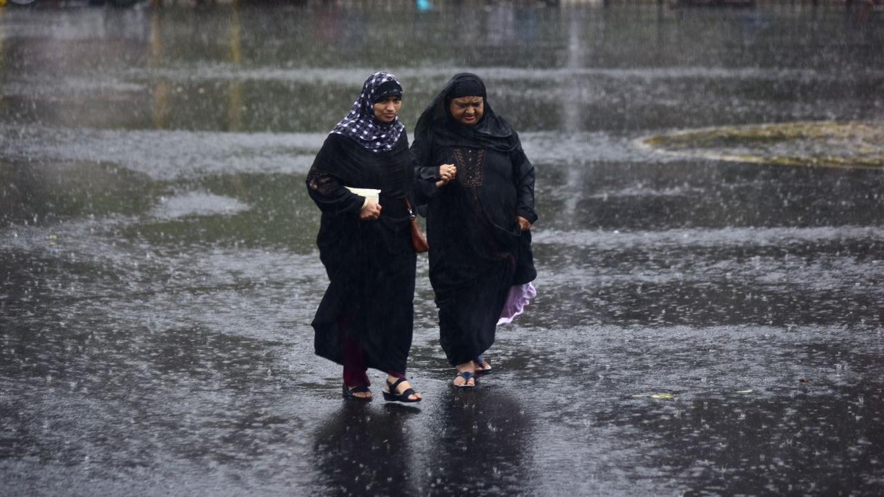 In Photos: Rains lash parts of Mumbai as monsoon likely to set in
