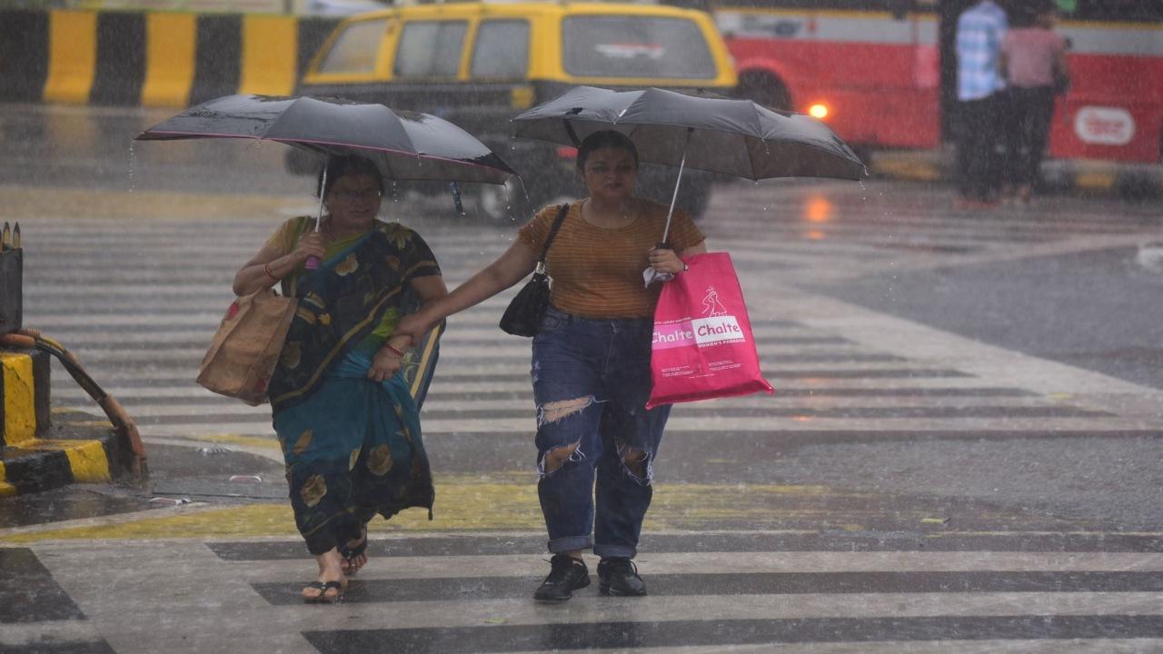 Parts of Mumbai witnessed heavy rainfall on early Saturday as the Southwest Monsoon, which is already delayed by more than a week, is expected to reach the city today, according to India Meteorological Department (IMD). The IMD has issued a yellow alert for the city on June 26-27, indicating heavy rainfall in isolated areas.