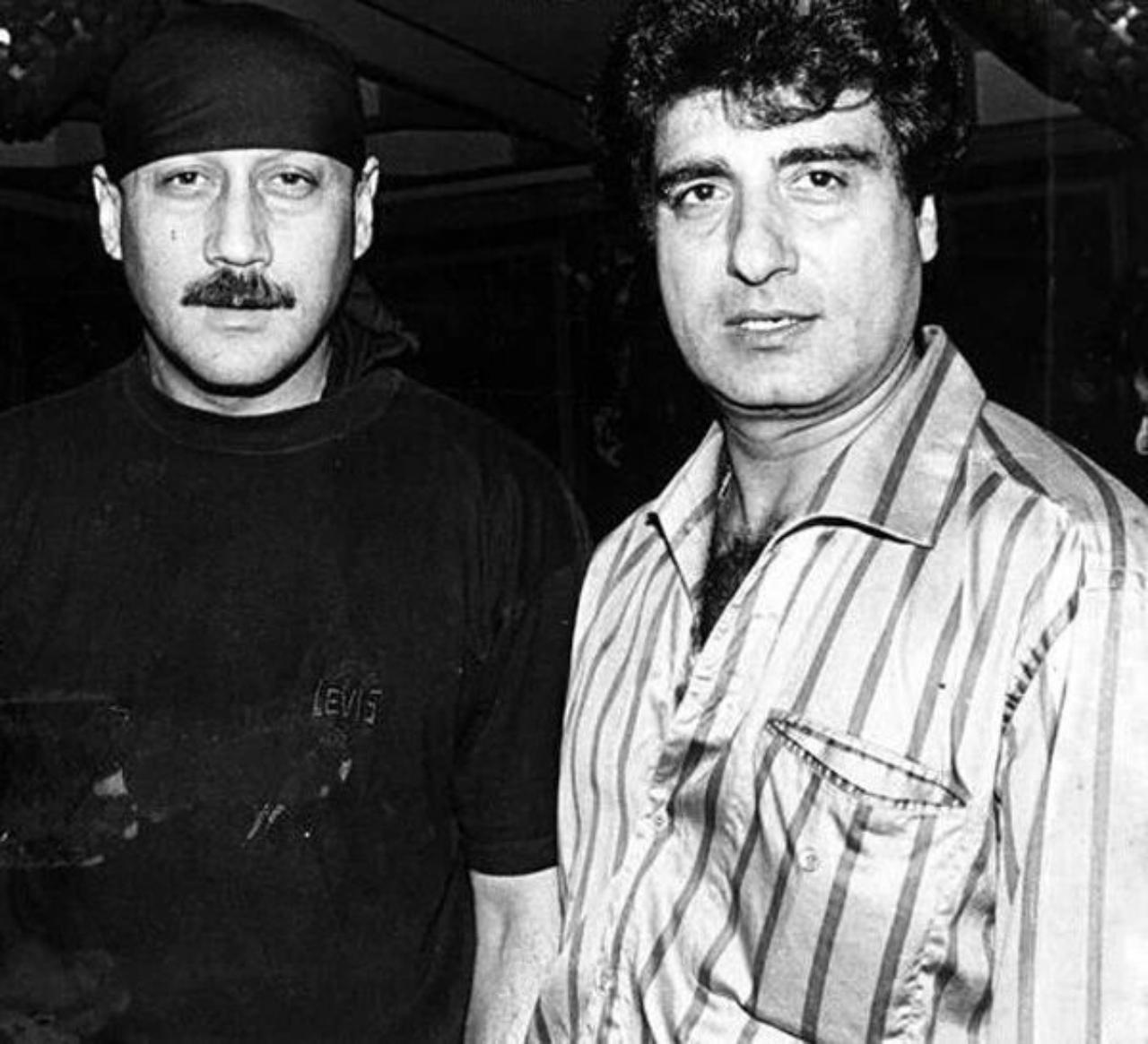 Babbar got the role after Vinod Khanna announced his retirment from movies, forcing the makers to replace him. However, things did not go as planned for Babbar
