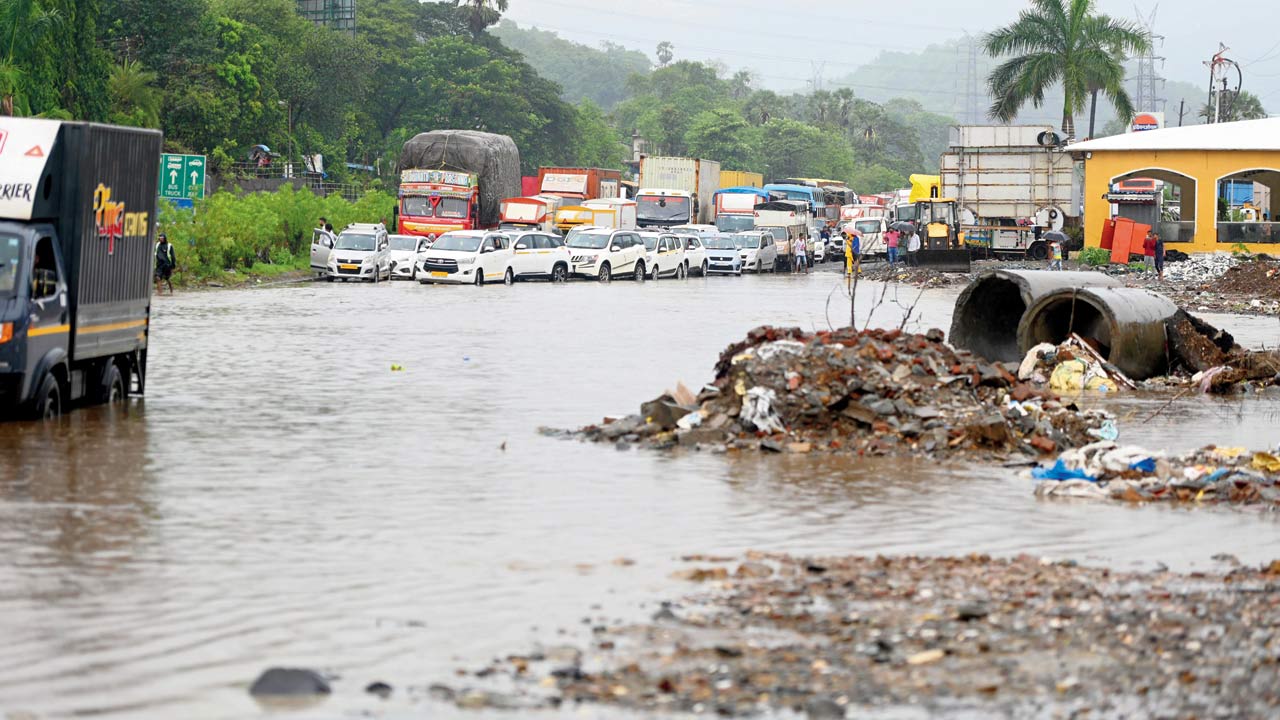 Another reason for the flooding is also the uncollected garbage in nullahs and alongside the highway
