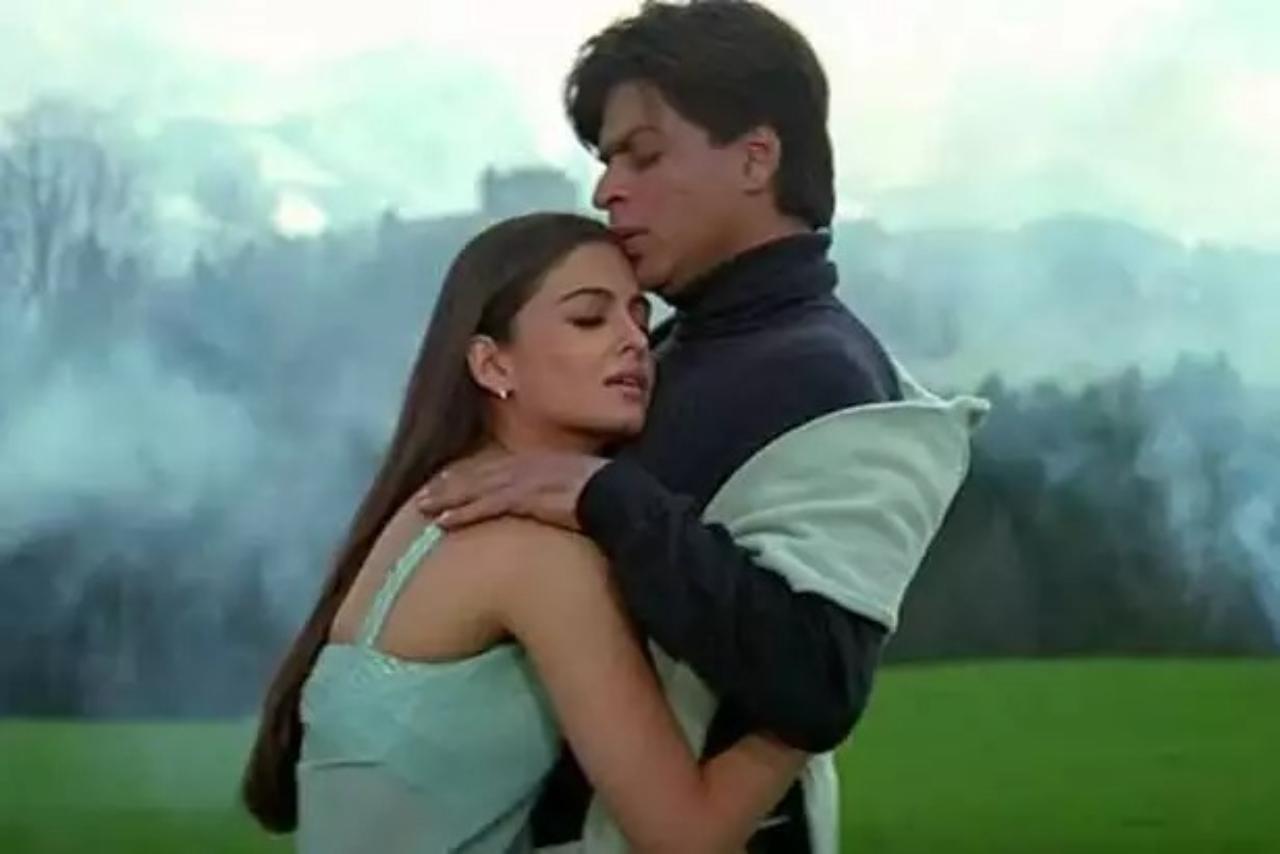 Mohabbatein
Mohabbatein' received acclaim for its portrayal of love's triumph over rigid societal norms. Shah Rukh Khan plays Raj Aryan Malhotra, a music teacher who believes in the power of love and encourages students to follow their hearts. The film explores the clash between love and societal norms, with Raj challenging the conservative ideologies upheld by Narayan Shankar (Amitabh Bachchan). Aishwarya Rai plays Narayan Shankar's daughter and Raj Aryan's love interest