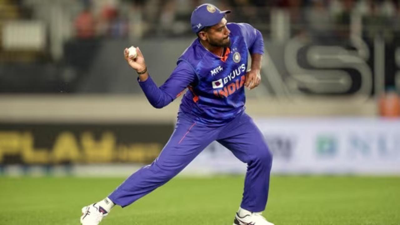 Fans celebrate after Sanju Samson makes India ODI return in West Indies series