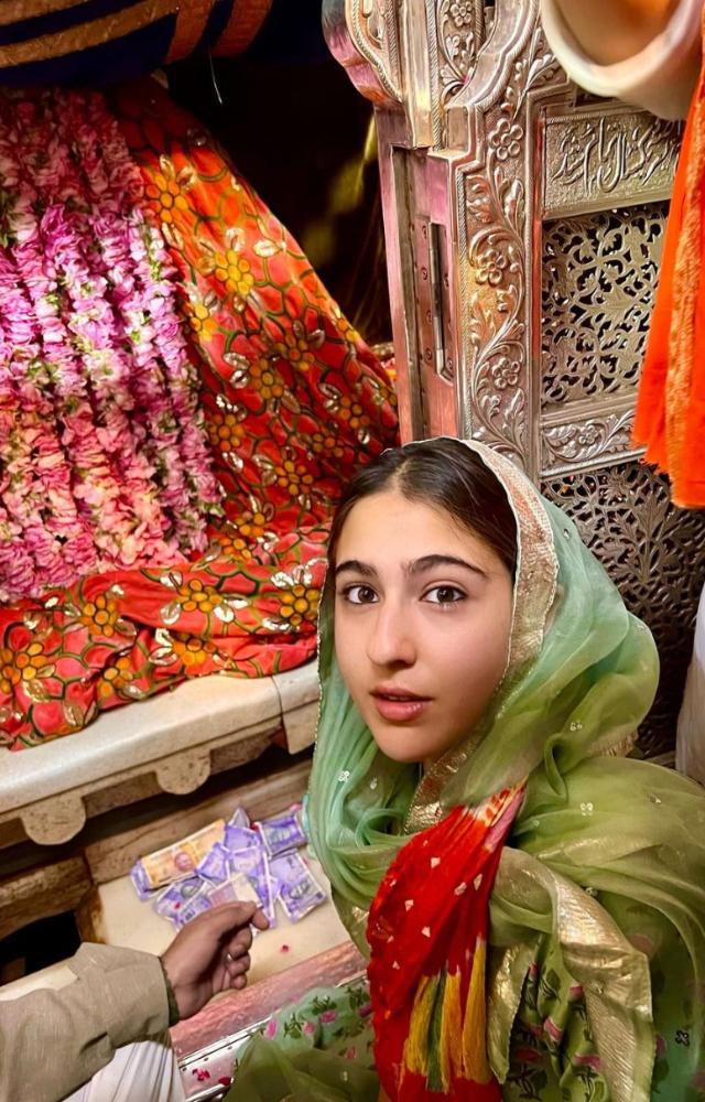 Sara also visited the Ajmer Sharif Dargah in Rajasthan when she visited the state for the promotion of `Zara Hatke Zara Bachke`