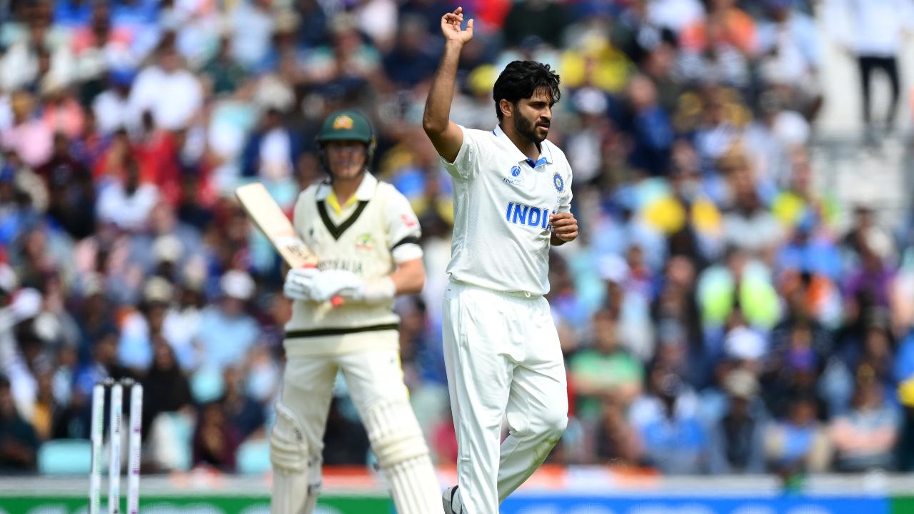 India bounced back in the game during Australia’s second innings but the bowlers were erratic in the first innings, allowing Australia to pile on 469 on the first two days. The likes of Head, Smith, Alex Carey and Marnus Labuschagne were too much to bear for Siraj, Shami, Shardul, Umesh and Jadeja, thereby, making India toil hard on the field.