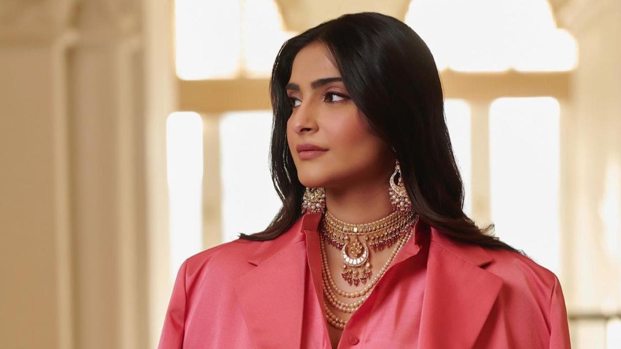 Blind trailer: Sonam Kapoor engages in thrilling cat-and-mouse chase; watch here