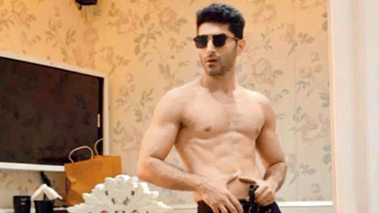 Suhail Nayyar turns a biker boy