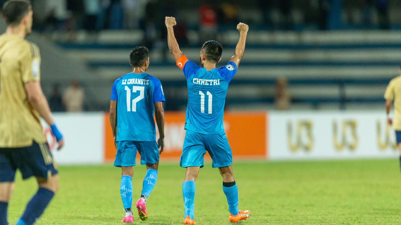 Sunil Chhetri worked his magic but India had to split points with Kuwait after an acrimonious 1-1 draw. It was Chhetri's fifth goal of this tournament from three matches and overall 24th goal in 26 SAFF championship matches.
