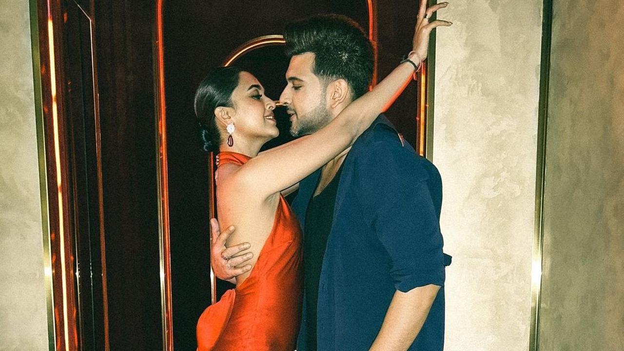 THIS is how Karan Kundrra wished Tejasswi Prakash, shares pics from her birthday party
