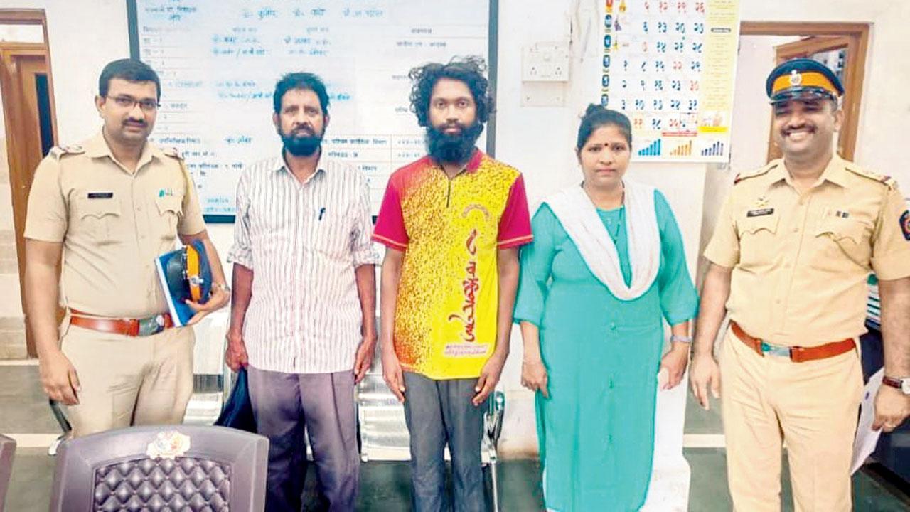 Mumbai: Cops reunite post-graduate beggar with family in Kerala