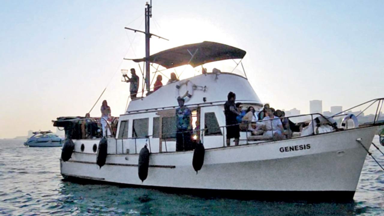 The Bombay Gypsea sets sail with 20 to 22 attendees every weekend