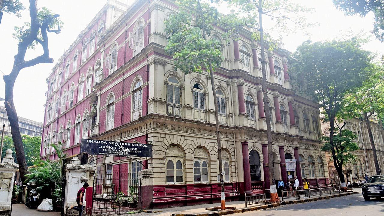 Bharda New High School opposite CSMT, on Monday. Pic/Shadab Khan