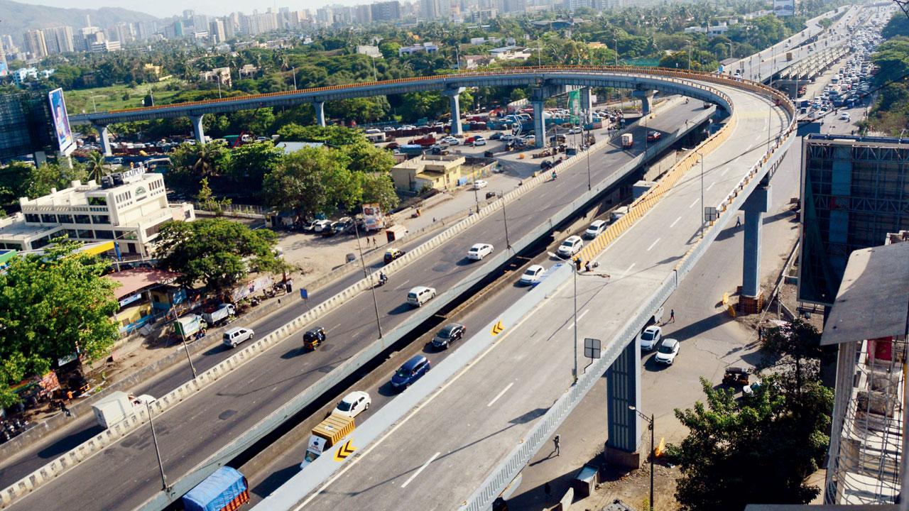 The new flyover at Chheda Nagar on the EEH. Pic/Sayyed Sameer Abedi