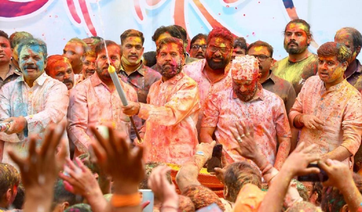 Maharashtra CM Eknath Shinde celebrates Holi at home, pays respect to late mentor Anand Dighe