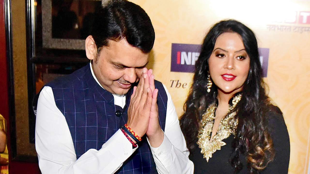 Blackmail American Sex Video - Maharashtra: Devendra Fadnavis hints at 'plot' to blackmail