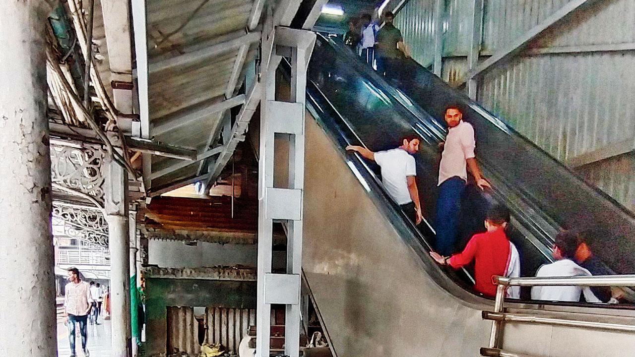 Mumbai: Commuters get some breathing space in busy Ghatkopar station