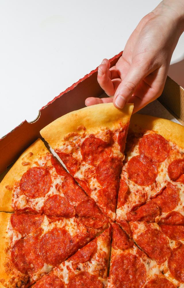 If you want to stay fit these summers, stay away from oily and junk food
