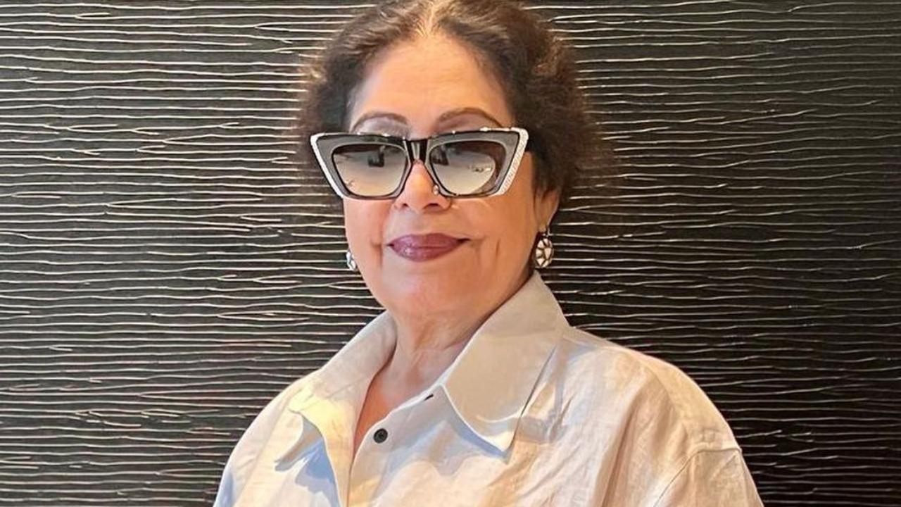 Kirron Kher tests positive for COVID-19
