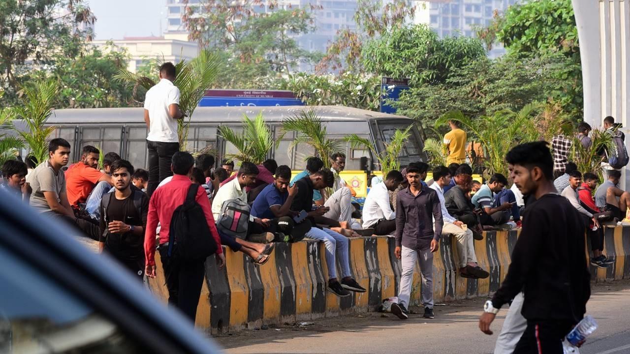 About 1.2 lakh candidates have come for 994 drivers’ posts at the Motor Transport Department of the police, the home department and Mumbai police. On an average nearly 5,000 candidates are pouring into the city on daily basis.
