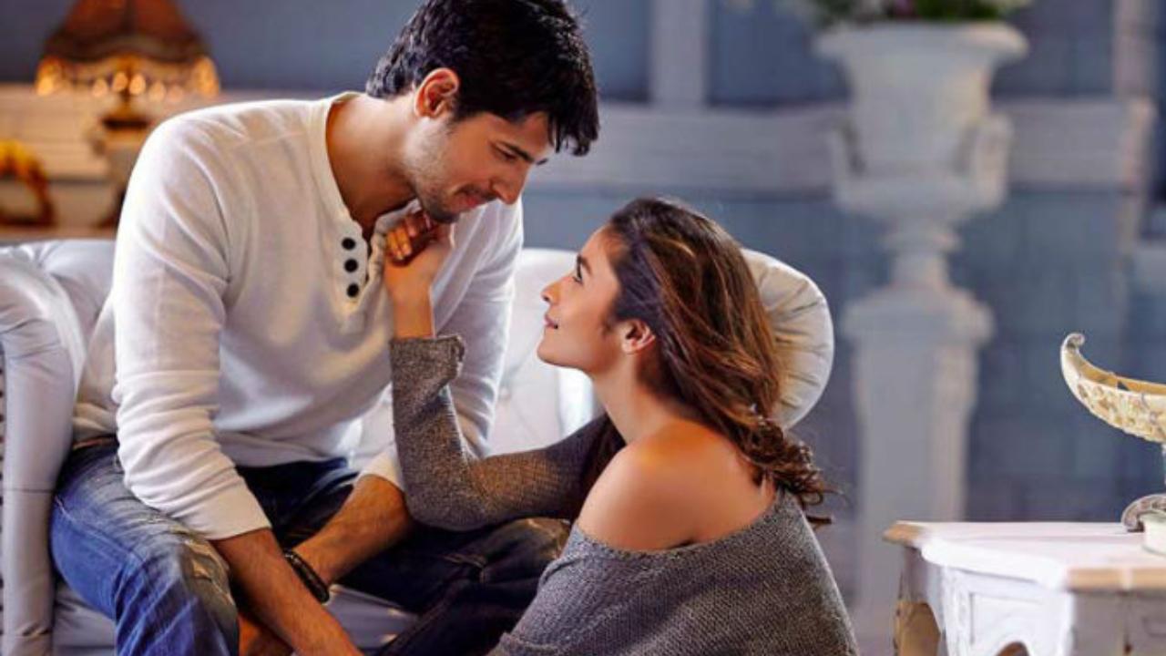 Kapoor & Sons - In the film, Alia Bhatt played the role of Tia Malik, a young girl who develops a romantic relationship with the character played by Sidharth Malhotra. Her character is portrayed as a free-spirited and quirky girl who brings some lightness and humor to the film.  She played a supporting role in the movie ‘Kapoor & Sons’, directed by Shakun Batra.
IMDb rating - 7.7
 
