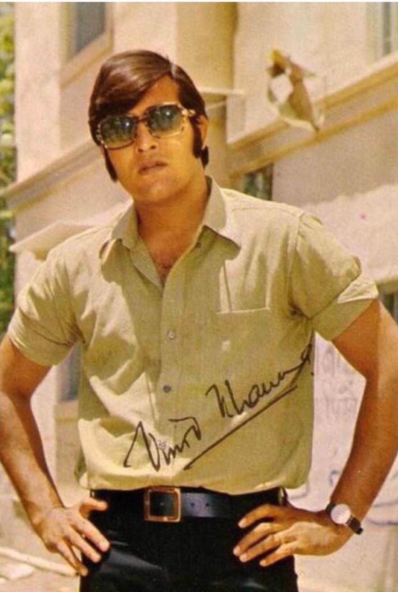 Vinod Khanna is a well known actor and politician. He was among the highest paid stars of his times alongside Amitabh Bachchan and Rajesh Khanna. The actor who started his career in the late 60s has been a part of films like 'Amar Akbar Anthony', 'Khoon Pasina', 'Muqaddar ka Sikandar', 'Insaan', 'Satyamev Jayate', and many more. Of recent times, he has been seen in films like 'Dabangg', 'Dilwale', 'Wanted'.