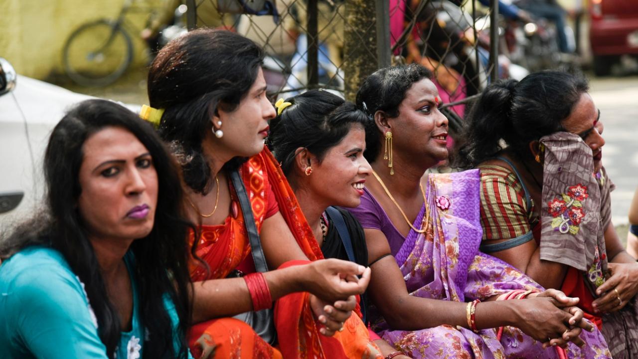 Delhi women's panel issues directions on improving conditions of transgenders in city