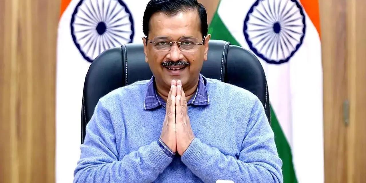BJP intensifies attack against AAP, Kejriwal; burns effigy of 'corruption, liquor scam'