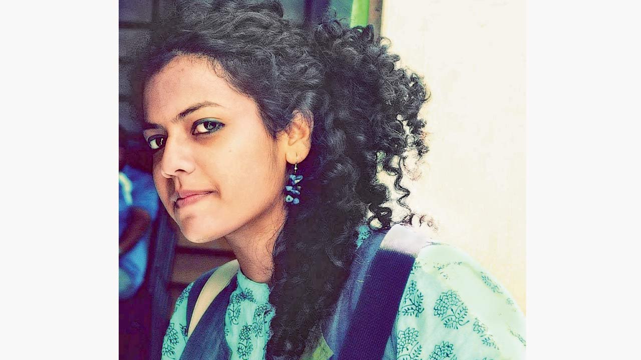 Determined to have a loving relationship with her mother, Riddhi Shah forced her mother to buy into the healing process. Now, both artists do projects together and Riddhi needs to call her every day to ask her favourite thing about the day, and whom she met