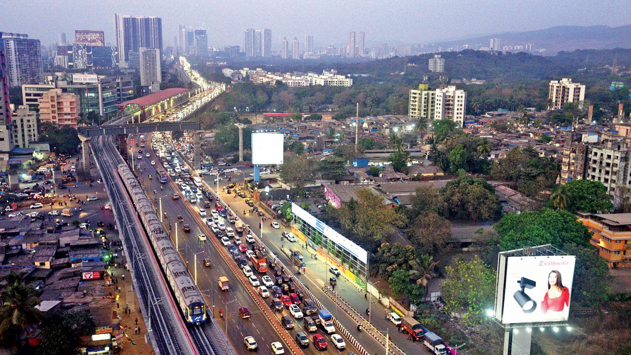 Of the 337 km metro network in the Mumbai Metropolitan Region, 46 km lines are operational, another 50 km metro line will be made operational this year, said Devendra Fadnavis. Representation pic/Rane Ashish