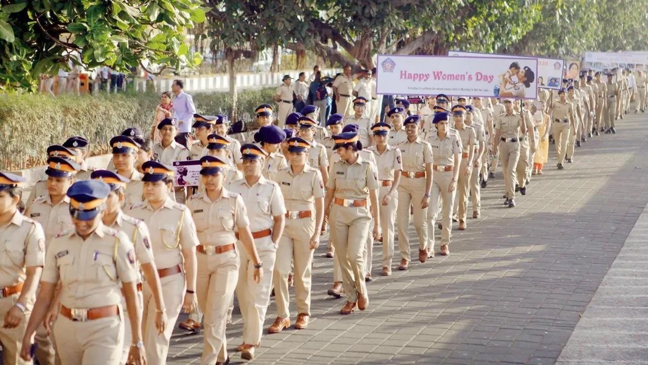 Women's Day: Mumbai Police to felicitate women cops; actors Shilpa Shetty, Genelia Deshmukh to attend event 