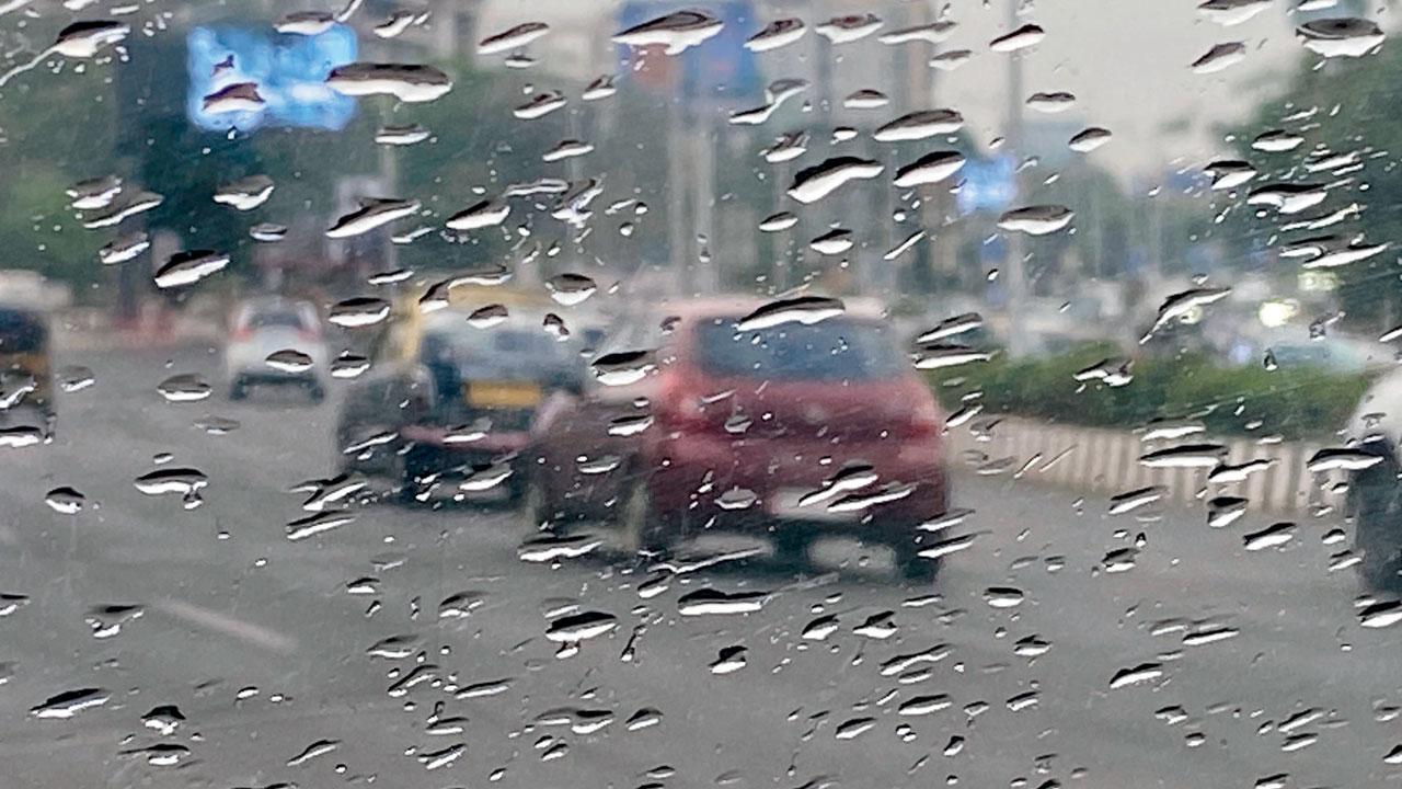 Mumbai weather update: Light rain and thunderstorms to continue ...