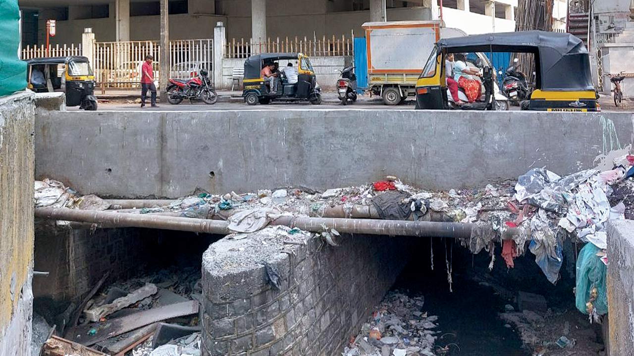 MTNL wires from the nullah opposite Zenith Tower were also stolen. Pic/Rajesh Gupta