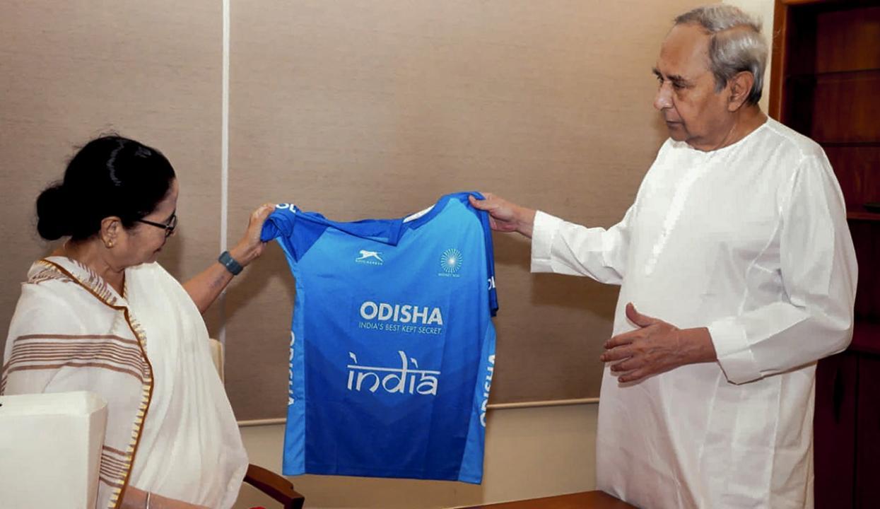 Odisha: Mamata meets Patnaik, calls to strengthen India's federal structure