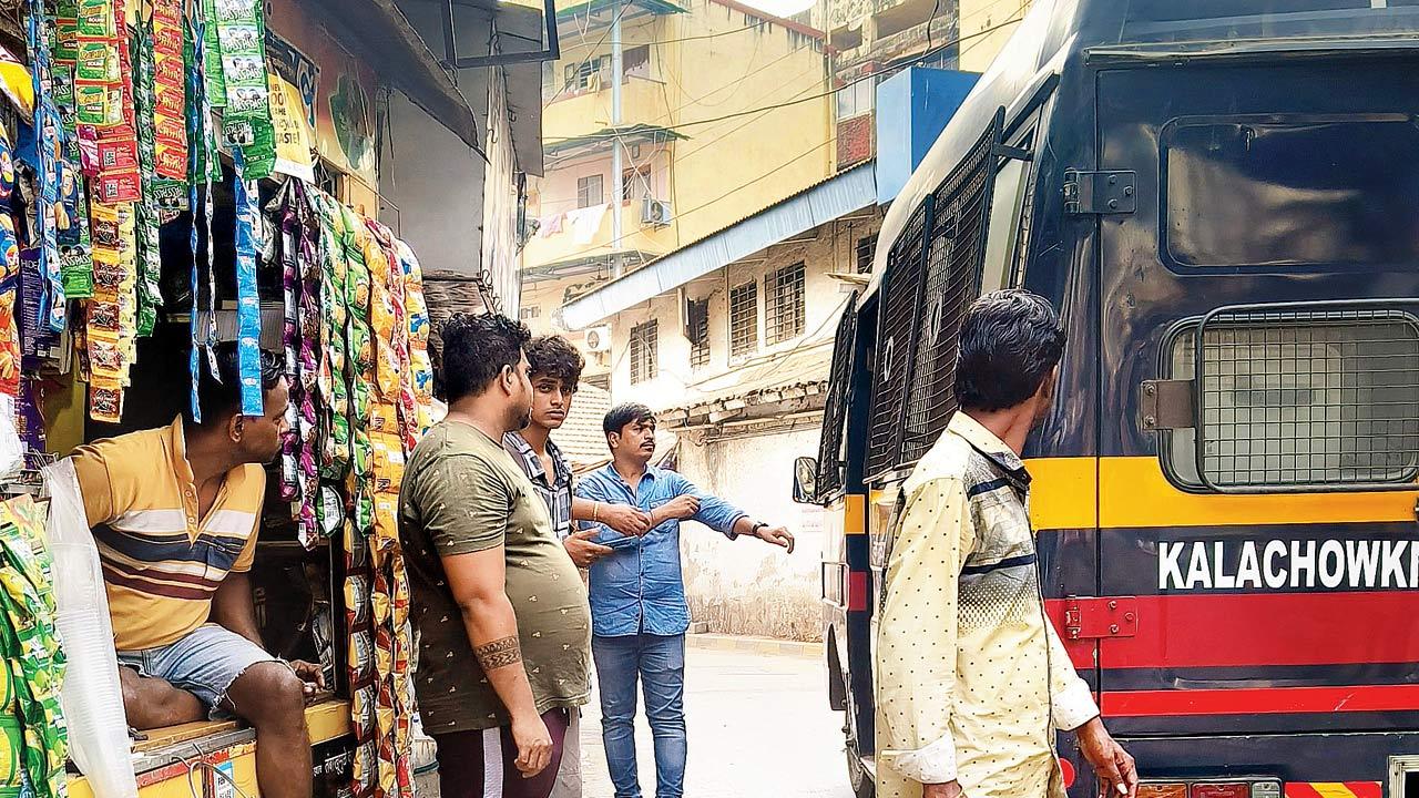 Police visited the locality with Rimple to recreate the alleged crime scene, on Thursday. Pic/Shirish Vaktania