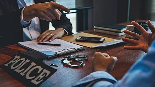 Mumbai: Woman duped of Rs 17 lakh by fraudsters posing as insurance executives